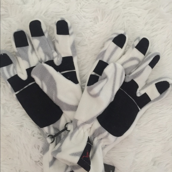 ED HARDY LIVE TO RIDE FLEECE GLOVES New Large - Picture 4 of 7